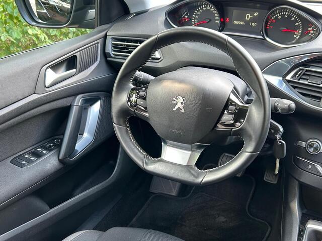 Peugeot 308 1.2 PureTech Style l Automaat l 1ste Eigenaar
