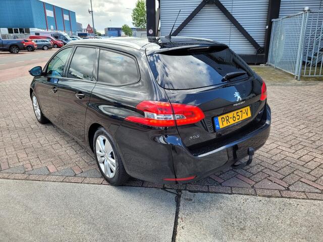 Peugeot 308 SW 1.2 PureTech Blue Lion