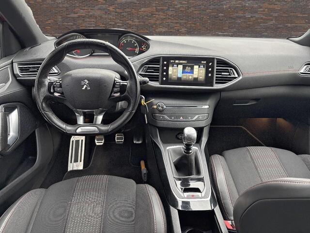 Peugeot 308 1.2 130PK GT LINE EXX LMV PANODAK NAVIGATIE CAMERA