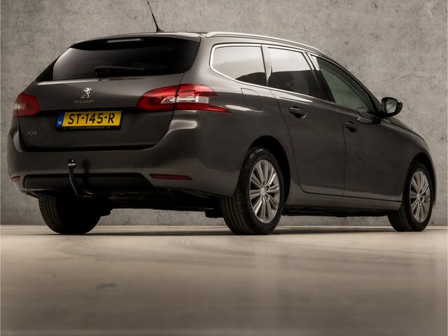 Peugeot 308 SW 1.2 PureTech Sport Automaat (PANORAMADAK, APPLE CARPLAY, GROOT NAVI, 360 CAMERA, GETINT GLAS, LEDEREN SPORTSTOEELN, LANE ASSIST, CRUISE, NIEUWSTAAT)