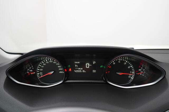 Peugeot 308 SW BWJ 2016 1.2T 131 PK BL Premium AUTOMAAT / NWE APK / PANORAMADAK / CLIMA / NAVI / CRUISE / BLUETOOTH / PDC V+A / LMV 16 INCH / MULTIFUNCT. STUUR