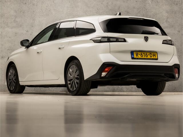Peugeot 308 SW 1.2 PureTech Sportline (APPLE CARPLAY, GROOT NAVIGATIE, STOELVERWARMING, KEYLESS START, LED KOPLAMPEN, GETINT GLAS, PARKEERSENSOREN, CLIMATE CONTROL, NIEUWSTAAT)