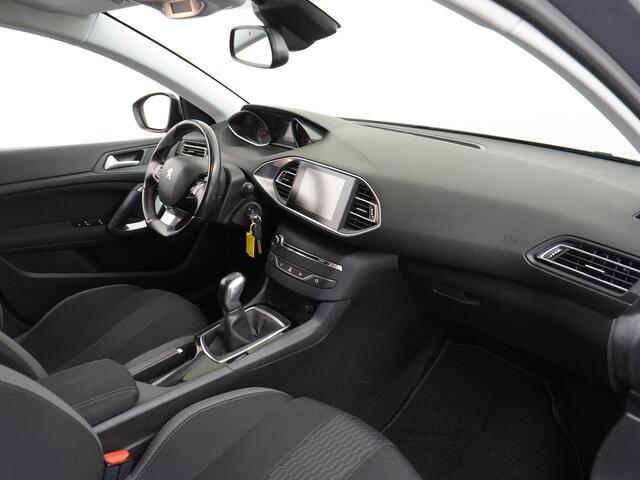 Peugeot 308 SW 1.2T 111PK Navi Ecc Trekhaak Cruise Control Pdc DAB+ Bluetooth Regen-Lichtsensor Led Style PureTech Connect Apps Lmv 16" Privacy Glas Slechts 1.165KG Keurig onderhouden!