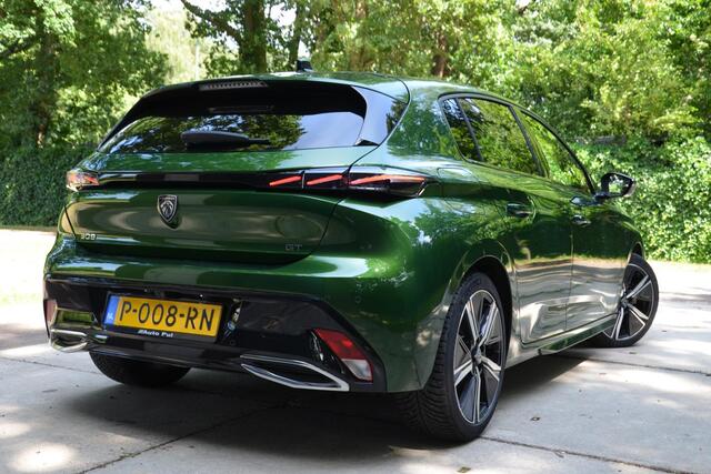 Peugeot 308 1.2 PureTech GT Line Automaat/Navi.Pdc/Ecc/360 Graden camera/Apple Carplay/Android Auto/kunstlederen/Alcantara bekleding/matrix LED koplampen/Volledig digitaal instrumentenpaneel