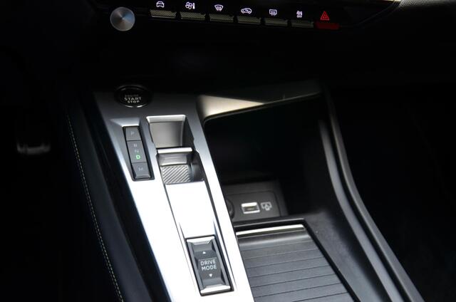 Peugeot 308 1.2 PureTech GT Line Automaat/Navi.Pdc/Ecc/360 Graden camera/Apple Carplay/Android Auto/kunstlederen/Alcantara bekleding/matrix LED koplampen/Volledig digitaal instrumentenpaneel
