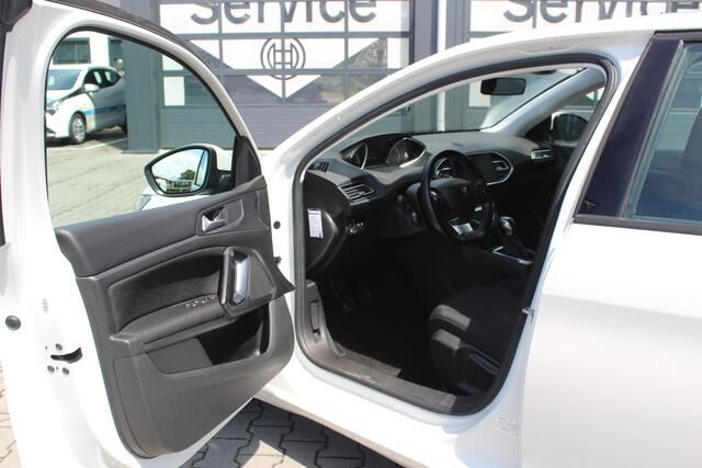 Peugeot 308 SW 1.2 PureTech Blue Lease Airco | Stuurbekrachtiging | Dealer onderhouden.