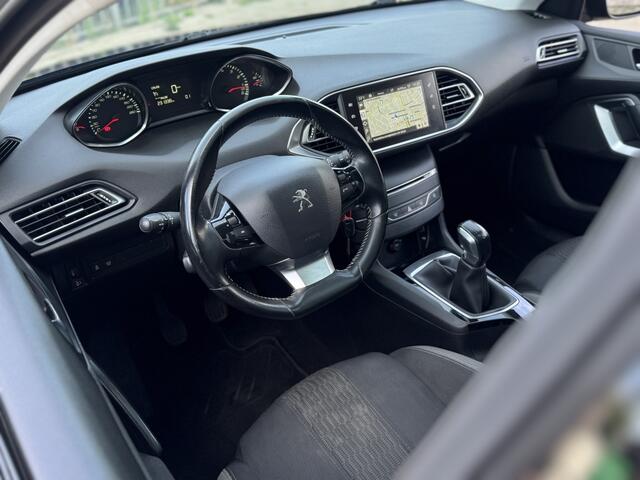 Peugeot 308 1.2 PureTech Style Navi Clima Cruise