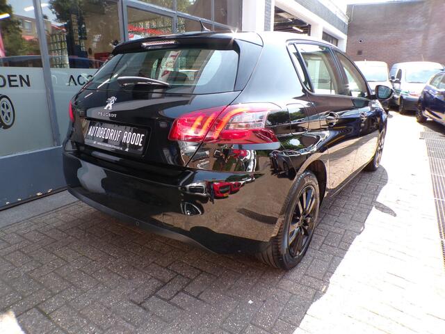 Peugeot 308 1.2 PureTech Automaat 5-Drs Black Line DEALER AUTO!