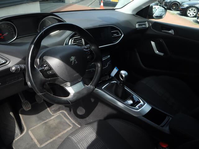 Peugeot 308 SW 1.2 PureTech Allure | Cruise | Clima | Pano | PDC + Camera | Navi | Keyless |