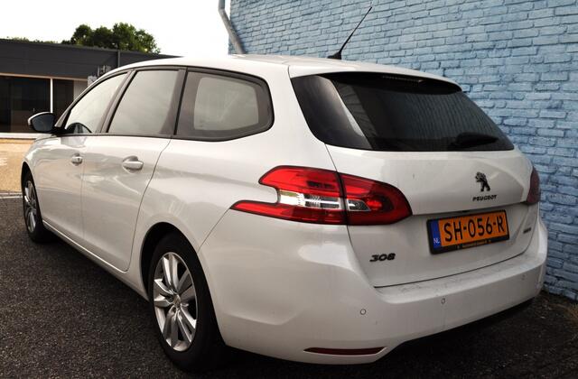 Peugeot 308 1.2 Style Navi pdc v+a cam