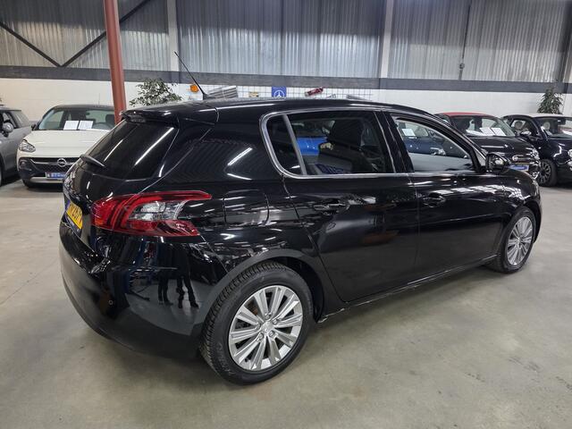 Peugeot 308 1.2 PureTech Blue Lease Premium