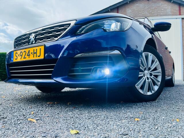 Peugeot 308 1.5 GT-EXECUTIVE! Bj.2019 PANO.GT-LEDER/NAVI/NW-APK.2016