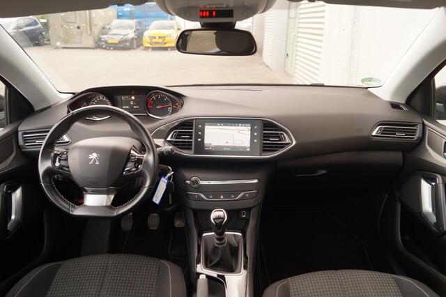 Peugeot 308 SW 1.5 BlueHDi 130pk Executive -PANO-NAVI-ECC-PDC-