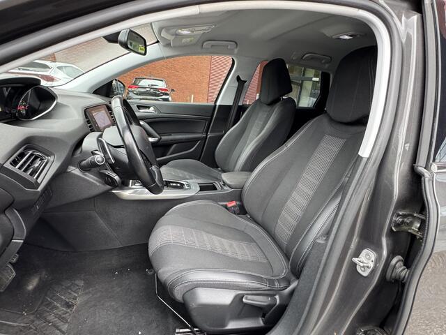 Peugeot 308 SW 1.2 PureTech Blue Lease Allure // NAVI // CAMERA // CRUISE // CLIMA // TREKHAAK!!