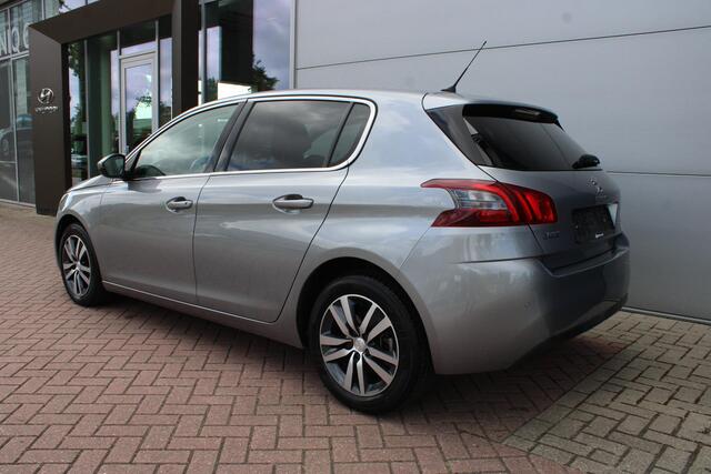 Peugeot 308 1.2 PureTech 130pk Allure Automaat EAT8 Airco Navi Carplay 57.025km