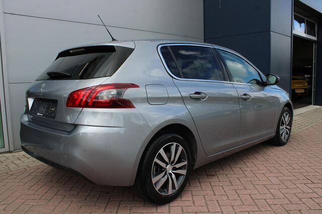 Peugeot 308 1.2 PureTech 130pk Allure Automaat EAT8 Airco Navi Carplay 57.025km