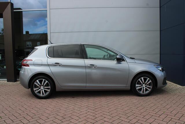 Peugeot 308 1.2 PureTech 130pk Allure Automaat EAT8 Airco Navi Carplay 57.025km