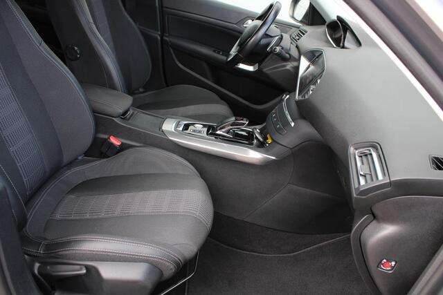 Peugeot 308 1.2 PureTech 130pk Allure Automaat EAT8 Airco Navi Carplay 57.025km