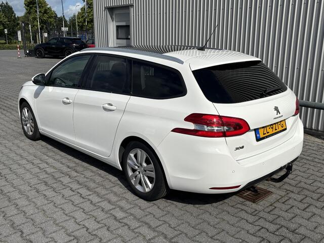 Peugeot 308 SW 1.2 PureTech Blue*ECC*CRUISE*NAVI*PANO*HAAK*