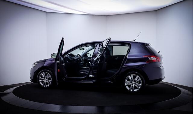 Peugeot 308 1.2T EXECUTIVE Pack PANO | ECC | CARPLAY | LMV |