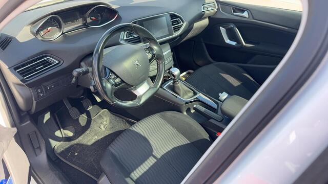 Peugeot 308 SW 1.6 BlueHDI Blue Lease Executive NL AUTO | PANO | TREKHAAK |