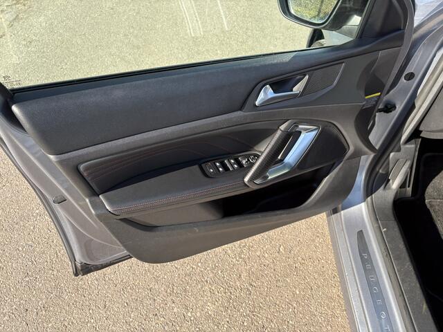 Peugeot 308 SW 1.2 PureTech GT-line / AUTOMAAT / NAVI / PANORAMADAK / 118dkm!