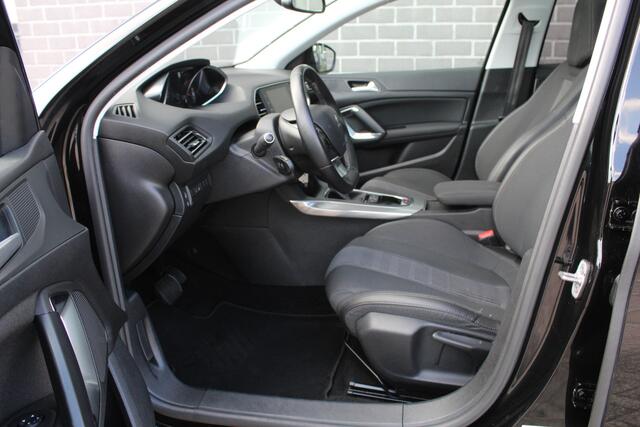 Peugeot 308 SW 1.6 BlueHDI Blue Lease Premium / Carplay / Panoramadak / N.A.P.