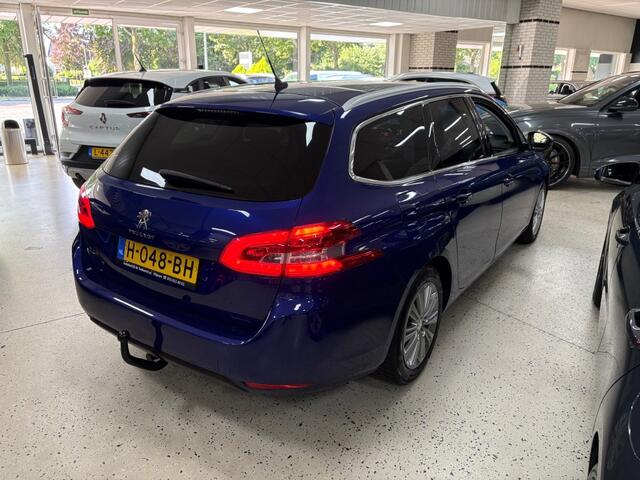 Peugeot 308 1.2 110 PK / Panodak / Trekhaak / Navi / Climat / Dab / Cruise