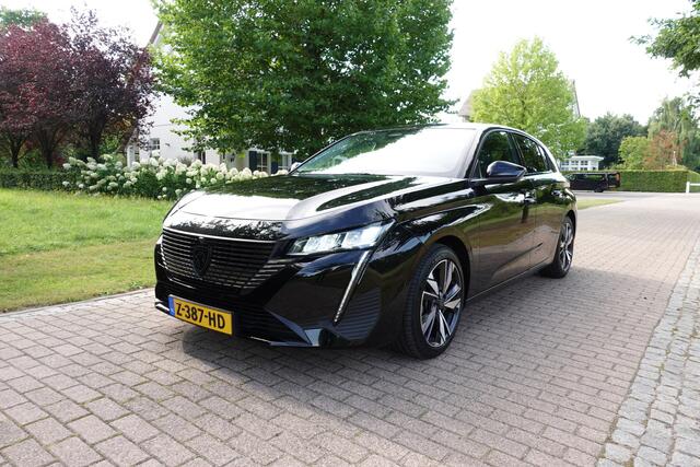 Peugeot 308 1.2 PureTech Allure Black | LED | CarPlay | Camera | DAB |