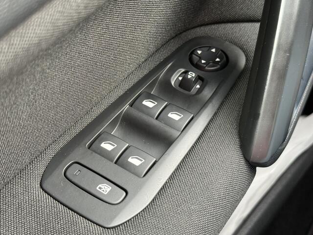 Peugeot 308 BWJ 2021 1.2 111 PK PureTech Blue Lease Active NIEUW BINNEN !!