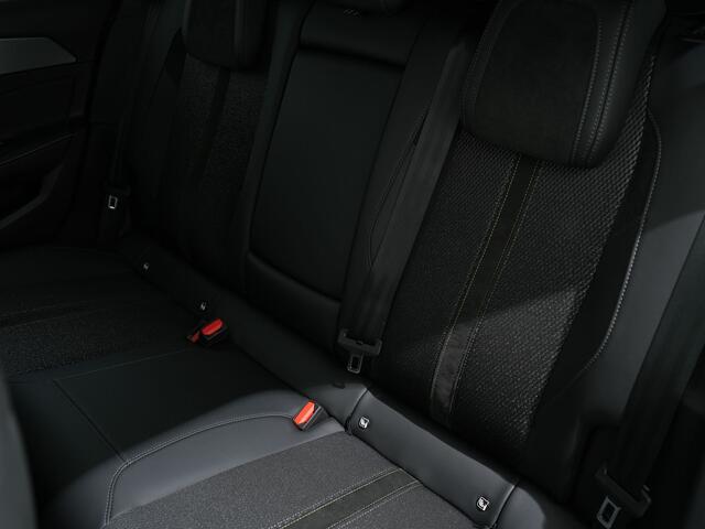 Peugeot 308 SW 1.2 PURETECH 130PK GT EAT8 | Navi | Focal Audio | El. achterklep | 18 inch