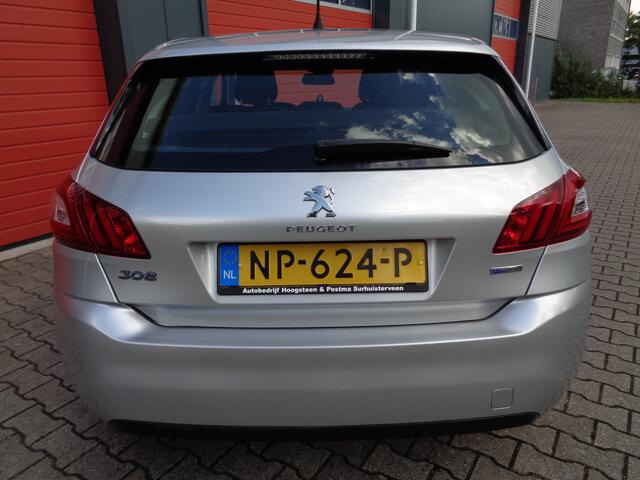 Peugeot 308 1.2 PureTech Active 110PK Clima Cruise Navi LMV NL-Auto