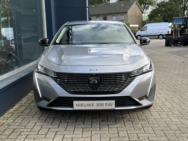 Peugeot 308 SW 1.2 Hybrid 145 PK Automaat Allure hybride Automaat | Navigatie | Climate Control | Adaptieve Cruise Control | Camera | Parkeersensoren | LED Verlichting | 17 Inch Lichtmetalen Velgen | Apple Carplay & Android Auto Draadloos | Zeer Ruime Stationwagen |