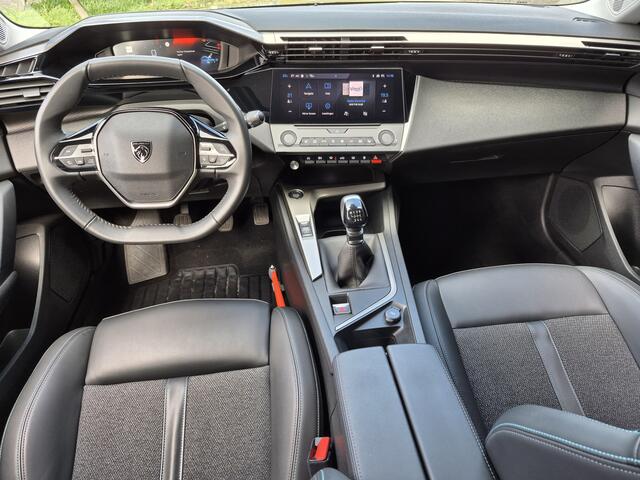 Peugeot 308 SW 1.2 PureTech Active Pack Business | Navigatie | Stoelverwarming | Parkeersensoren | Apple Carplay en Android Auto | AGR Bestuurdersstoel |