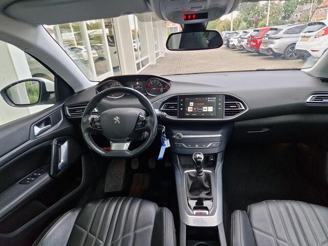 Peugeot 308 SW 1.2 PureTech Blue Lease Premium 110 PK | Vol Leder | Memorie + verwarmde Stoel | PDC V+A | Camera | Navigatie | Panorama Dak | Apple Carplay/Android Auto |
