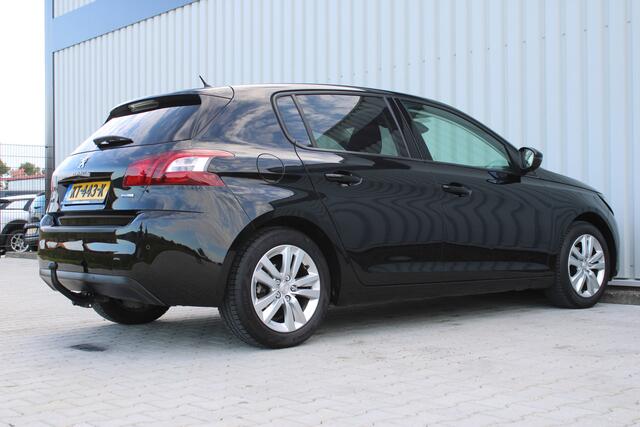 Peugeot 308 1.2 PureTech Executive | Incl. 12 maanden garantie | Cruise control | Climate control | Trekhaak | Navigatie | Bluetooth | Parkeersensoren | 100% onderhouden | Panorama dak |