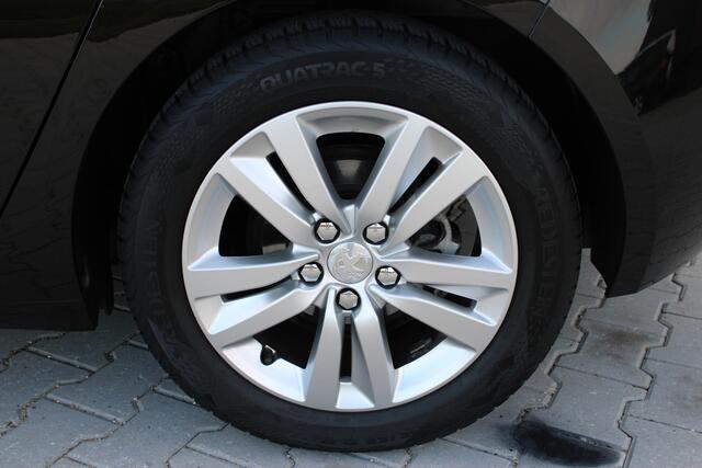 Peugeot 308 1.2 PureTech Executive | Incl. 12 maanden garantie | Cruise control | Climate control | Trekhaak | Navigatie | Bluetooth | Parkeersensoren | 100% onderhouden | Panorama dak |