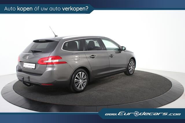 Peugeot 308 SW 1.2 PureTech Allure *1ste Eigenaar*Leer*Navigatie*Trekhaak*