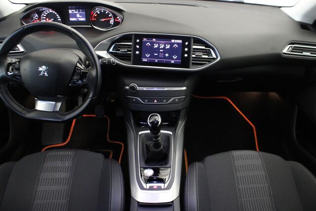 Peugeot 308 1.2 PureTech Allure Pack Business