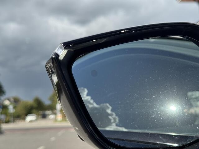 Peugeot 308 SW Allure 1.2 Hybrid 136PK e-DCS6 Automaat Navigatie, Achteruitrijcamera, Keyless, Parkeersensoren, Adaptieve Cruise Control