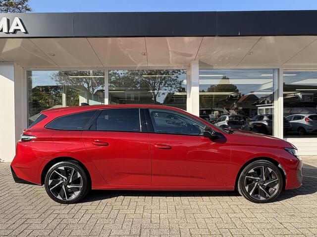 Peugeot 308 SW 1.2T 130pk Allure Pack Business | Keyless Entry | Achteruitrijcamera | Navigatie | Adaptieve Cruise Control | Draadloos telefoonlader | Lichtmetalen velgen | Privacy Glass