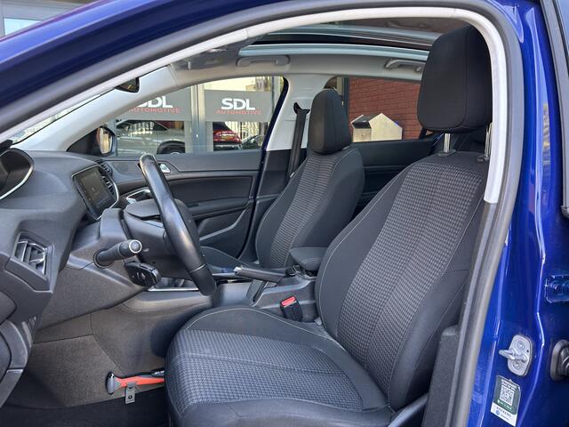 Peugeot 308 1.2 PureTech Blue Lease Executive PERFECT ONDERHOUDEN!! // NAVI + CARPLAY // PANO-DAK // CLIMA // PDC V+A // TREKHAAK!!