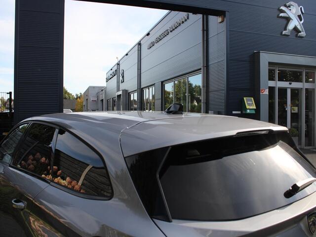 Peugeot 308 SW Allure 1.2 130PK PureTech Allure EAT8 Automaat Navigatie, Camera 360, Trekhaak afneembaar, Climate Control, Dodehoek detectie, Keyless Entry