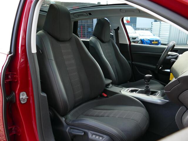 Peugeot 308 SW 1.2T Blue Lease Premium | Navigatie | Panorama dak | Stoelverwarming | Climate Control | Camera | Trekhaak | Massage