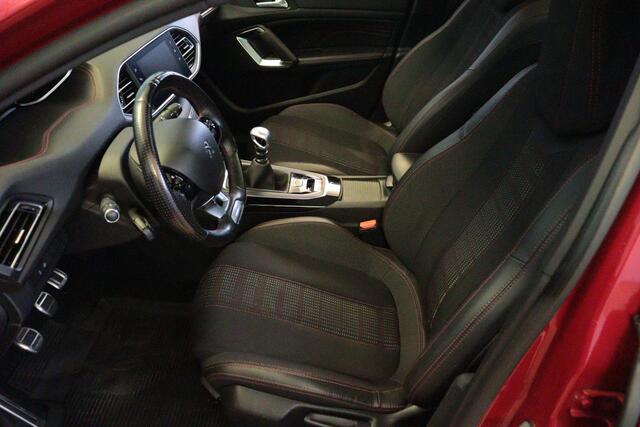 Peugeot 308 SW 1.2 PureTech GT-line | NAVI | CAMERA + PDC | PANO | LANE-ASSIST/WARNING | TREKHAAK |