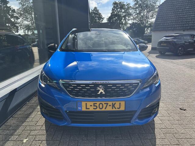 Peugeot 308 1.2 Turbo 130PK GT-line | Panoramadak | Denon HiFi | Trekhaak 1400KG | Alcantara Bekleding + Massage | Stoelverwarming | Navigatie | Keyless Entry | Dode Hoek Bewaking | Climate Control | Cruise Control | 18 Inch Lichtmetalen Velgen |