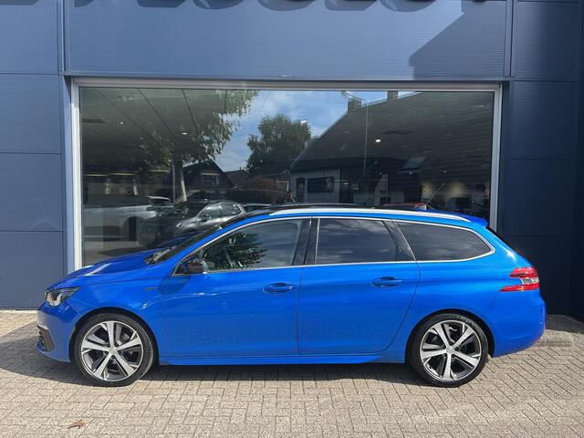 Peugeot 308 1.2 Turbo 130PK GT-line | Panoramadak | Denon HiFi | Trekhaak 1400KG | Alcantara Bekleding + Massage | Stoelverwarming | Navigatie | Keyless Entry | Dode Hoek Bewaking | Climate Control | Cruise Control | 18 Inch Lichtmetalen Velgen |