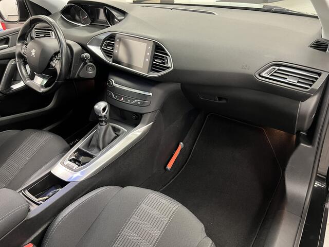 Peugeot 308 1.2 PT. 130PK / ALLURE / PANODAK / NAVI / PDC /