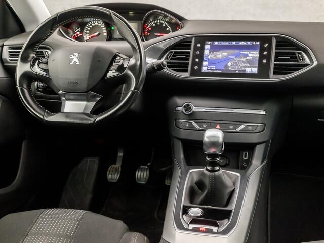 Peugeot 308 SW 1.2 PureTech Sport (PANORAMADAK, NAVIGATIE, CAMERA, KEYLESS, LED KOPLAMPEN, SPORTSTOELEN, LM VELGEN, CRUISE, NIEUWE APK, NIEUWSTAAT)