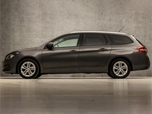 Peugeot 308 SW 1.2 PureTech Sport (PANORAMADAK, APPLE CARPLAY, GROOT NAVI, PARKEERSENSOREN, SPORTSTOELEN, GETINT GLAS, LM VELGEN, CRUISE, DAB+, NIEUWSTAAT)